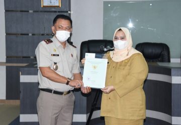 Bupati Kasmarni Terima 2.000 Sertifikat Tanah Secara Simbolis Untuk Masyarakat Bengkalis