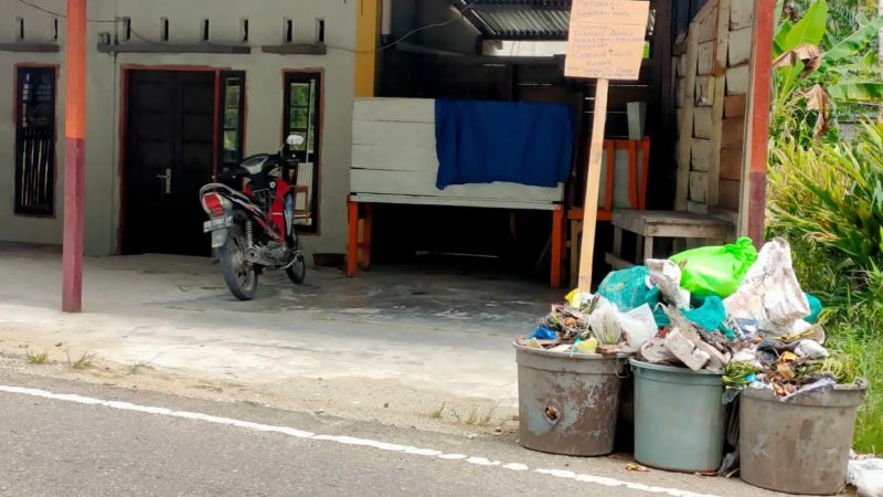 Tanggungjawab Dinas Kebersihan Kab Nias Dimana, Sementara Sampah Bertumpuk Depan Rumah Warga