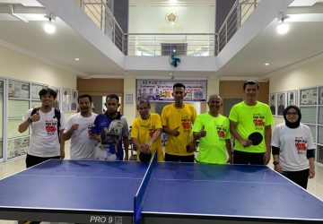 Peringati HPN 2022 dan HUT ke-76 PWI, Harisep – Suhil Juara Pingpong Championship PWI Riau 2022