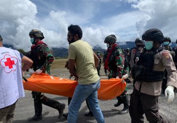 8 Korban  Penembakan KKB  Berhasil Di Evakuasi Ops Damai Cartenz