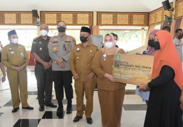 1 Tahun Kepemimpinan Bupati dan Wakil Bupati Bengkalis Launching Program Unggulan, Kartu KBS