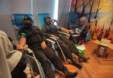Personel Brimob Riau Mengikuti Gerakan 4000 Kantong Darah Menjelang Memasuki Bulan Ramadhan