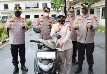 Kapolres Pelalawan Beri Hadiah di Jajarannya dan ASN, Syarat Ajak Masyarakat Divaksin Dalam Jumlah Banyak