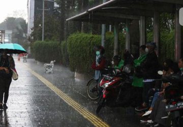 BMKG: Prakiraan Cuaca Hari Ini Rabu 20 April, Sebagian Kota Besar di Indonesia Hujan