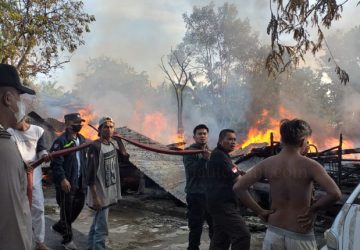 Dua Unit Rumah di Kelurahan Damon Kecamatan Bengkalis Ludes di lalap Api