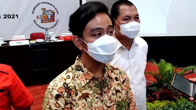 Walkot Solo Gibran Disebut Pengganti Ganjar di Jateng: Enggak Kaget Saya