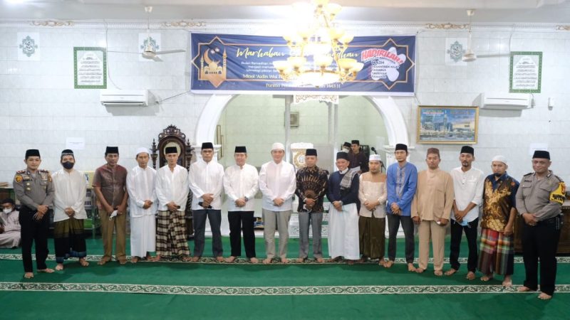 Kapolsek Limapuluh dampingi Safari Ramadhan Subuh berjamaah Kapolda Riau.