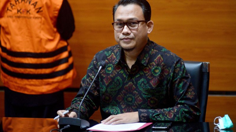 KPK Periksa 2 Hakim PN Surabaya Telusuri Aliran Dana Itong Isnaeni