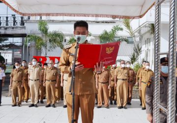 Pimpin Apel Perdana Usai Lebaran, Bupati Rohil Ajak ASN Lebih Semangat Dalam Bekerja