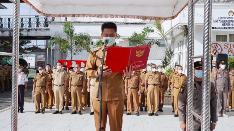 Pimpin Apel Perdana Usai Lebaran, Bupati Rohil Ajak ASN Lebih Semangat Dalam Bekerja
