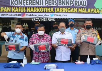 Petugas Gabungan Gagalkan Penyelundupan 8 Kg Sabu di Bengkalis