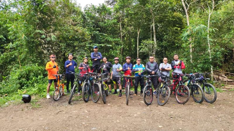 BNNP Riau Gowes Beserta BNNK Pelalawan dan BNNK Kuansing, Kepala BNNP Riau Sapa Warga dan Tinjau Wilayah