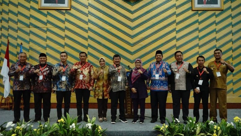 Ikut Bimtek Program Asosiasi Apkasi, Bupati Alfedri Jemput Dana Hibah 2023