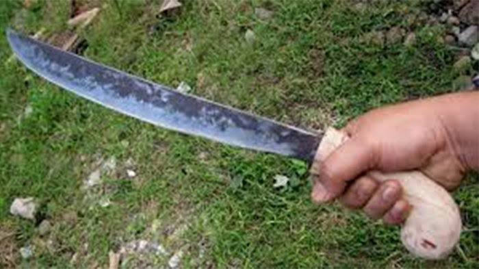 Pria Bersenjata Parang Mengamuk Bacok 3 Orang, 1 Tewas