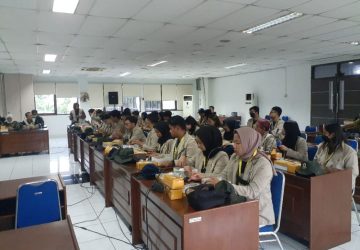 Kagama Riau Berikan Pembekalan, 30 Mahasiswa UGM KKN di Kampar