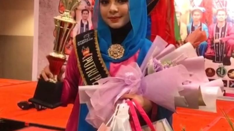 Nurfaiza Dinobatkan Jadi Duta Wisata Riau, Bupati Kasmarni Ucapkan Selamat