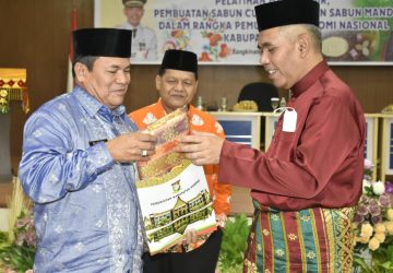 Bangkitkan Produk Lokal, Pj Bupati Kampar: Seluruh Produk Lokal Masukkan dalam E-Katalog