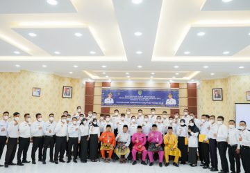 Bupati Rohil Serahkan SK Pengangkatan CPNS Formasi Tahun 2021
