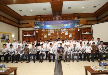 Bupati Siak Lepas 36 Jema’ah Calon Haji dari Keluarga Besar PGRI Siak