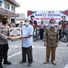 Semarak HUT Bhayangkara Ke-76 Polresta Pekanbaru Bagikan 650 Paket Bansos