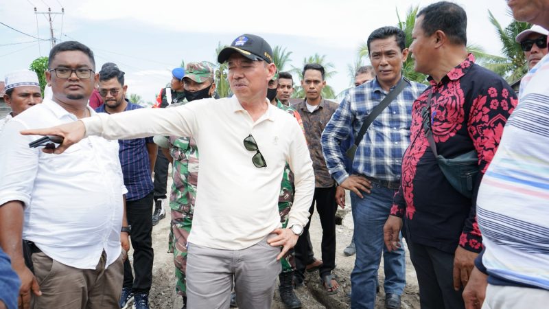 Bawa Kadis PUPR dan Perikanan, Afrizal Sintong Turun Langsung Serap Aspirasi Masyarakat Pulau Halang
