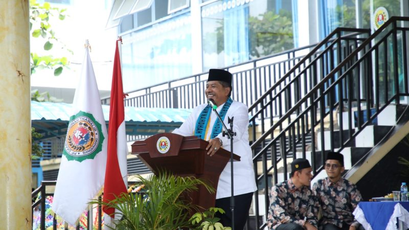Hadiri Wisuda Ponpes Daarun Nahdhah Thawalib Kampar, Bupati Siak Alfedri: Banyak Santri Jadi Tokoh Penting Bangsa