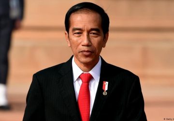 Presiden Jokowi Pakai Rompi Antipeluru, Paspampres Membawa Senjata Laras Panjang
