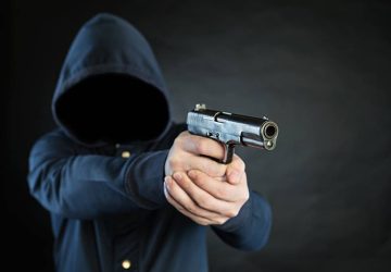 Polisi di Maluku Ngamuk Todong Senpi ke Warga, Propam Turun Tangan