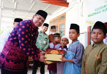Bupati Alfedri Hadiri Khitan Massal Baznas Kabupaten Siak