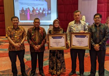 Pemkab Siak Terima Penghargaan, Sebagai Kabupaten/Kota Terbaik Peringkat 1 Se-Provinsi Riau