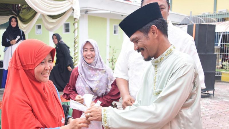 Sekretariat DPRD Kabupaten Bengkalis Melaksanakan Pemotongan Hewan Qurban