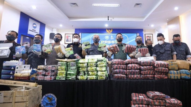 Press Conference, Dalam 1 Bulan BNN RI Sita 3 Kuintal Narkotika, 22 Pelaku Terdapat 4 Orang Diantaranya Oknum Polisi yang Ditangkap BNN RI
