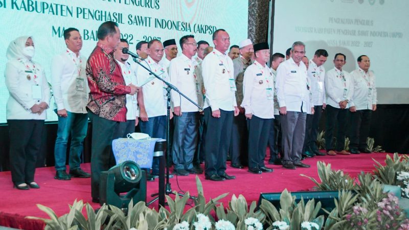 Resmi di Kukuhkan Mendagri, Pj. Bupati Kampar Jabat Sekretaris Jenderal AKPSI