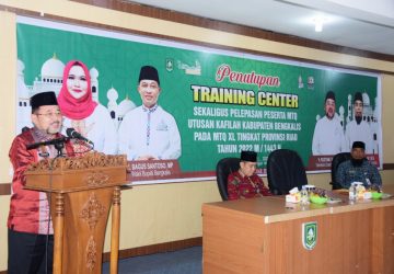 Bupati Bengkalis diwakili Sekretaris Daerah H. Bustami HY Resmi Tutup TC, Sekaligus Pelepasan 50 Peserta MTQ ke-40 Provinsi Riau