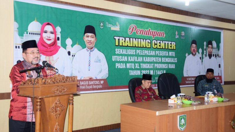 Bupati Bengkalis diwakili Sekretaris Daerah H. Bustami HY Resmi Tutup TC, Sekaligus Pelepasan 50 Peserta MTQ ke-40 Provinsi Riau