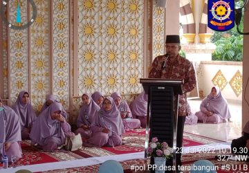 Staf Ahli Bupati Kampar Hadiri Ta’aruf 135 Santriwati Ponpes Al Faruqi Desa Kualu Tambang