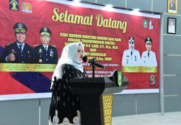 Meriahkan Hari Jadi Bengkalis ke-510 dan HDKD ke-77 Tahun, Imigrasi Bengkalis Gelar Pasport Masuk Desa