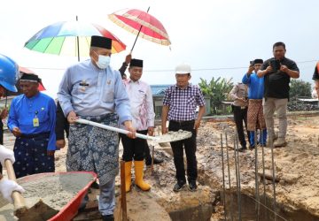 Peletakan Batu Pertama Pasar Rakyat Bungaraya, Warga Sambut Gembira