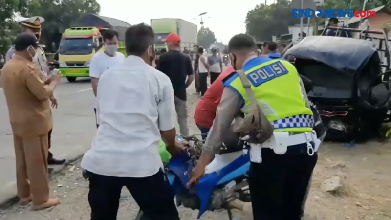 Tabrak Mobil Pikap di Subang, Pengendara Motor Tewas