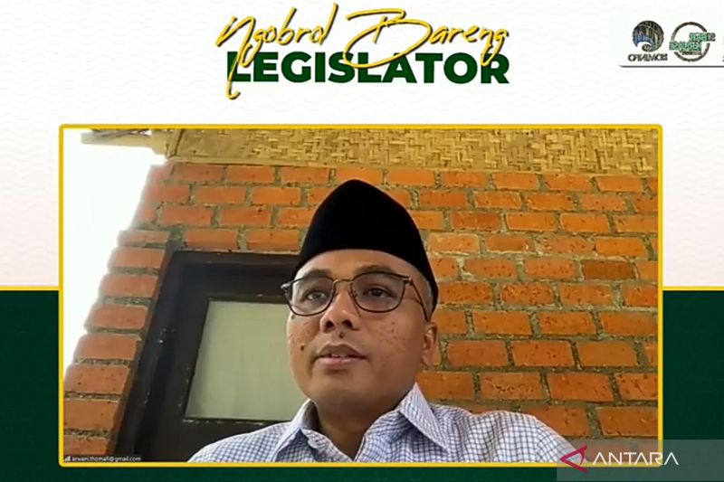 Tangkapan layar - Anggota Komisi I DPR Muhamad Arwani Thomafi saat menjadi narasumber dalam webinar Ngobrol Bareng Legislator bertajuk "Pemanfaatan Digital dalam Peningkatan Demokrasi Menyambut Pemilu 2024", sebagaimana dipantau di Jakarta, Sabtu (6/8/2022). ANTARA/Tri Meilani Ameliya.