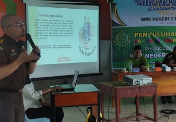 Tim Kejati Riau Melaksanakan Penyuluhan Hukum di SMKN 1 Bengkalis