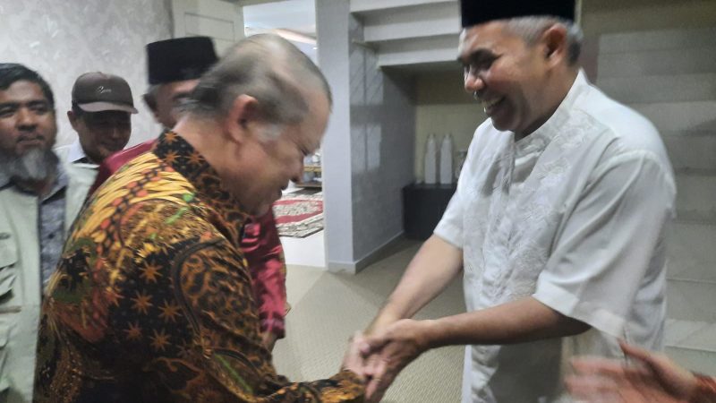 Pj Bupati Kampar Terima TP2GD Kampar Prof. Yusri Munaf dan Tim