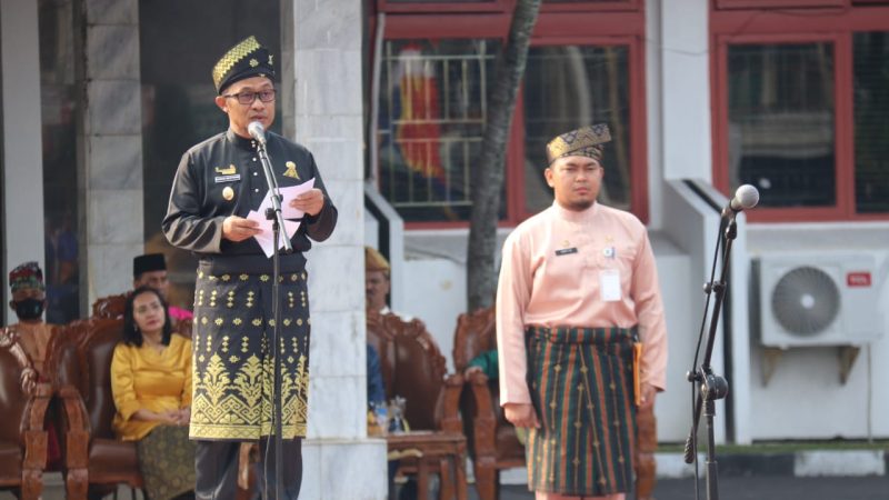 Wakil Bupati Bengkalis H. Bagus Santoso Memimpin Upacara Peringatan Hari Jadi ke-65 Provinsi Riau
