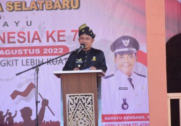 Diawali Dengan Pemukulan Gong, Wabup H Bagus Santoso Membuka Pentas Seni dan Perlombaan Dalam Rangka Memperingati HUT RI ke-77