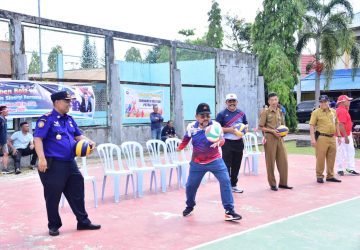 Sempena HUT RI ke-77 Bupati Buka Turnamen Vollyball