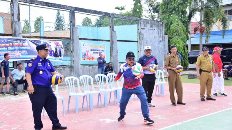 Sempena HUT RI ke-77 Bupati Buka Turnamen Vollyball