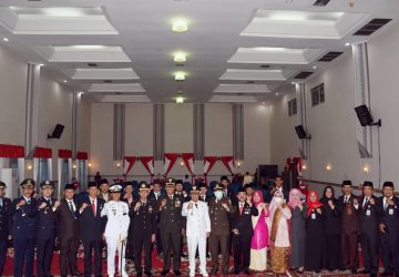 Dipimpin Presiden Jokowi, Bupati Bengkalis Ikuti Upacara Penurunan Bendera Secara Virtual