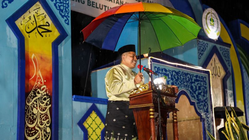 Tutup MTQ tingkat Kecamatan Kandis, Bupati Alfedri berharap Al-Qur’an membumi di Siak