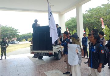 HPMI GU, Tuntutan Aksi di Depan Gedung DPRD Gorut Agar Supaya Segera Terealisasi