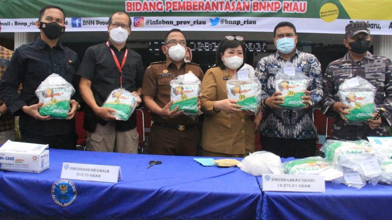 BNN Riau Lakukan Pemusnahan BB Narkoba, Hasil Tanggapan Aparat TNI